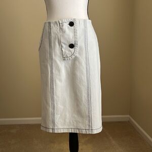 NWOT - Collection PRIVEE? Pale Blue Denim Pencil Skirt - 42 IT / 6 US